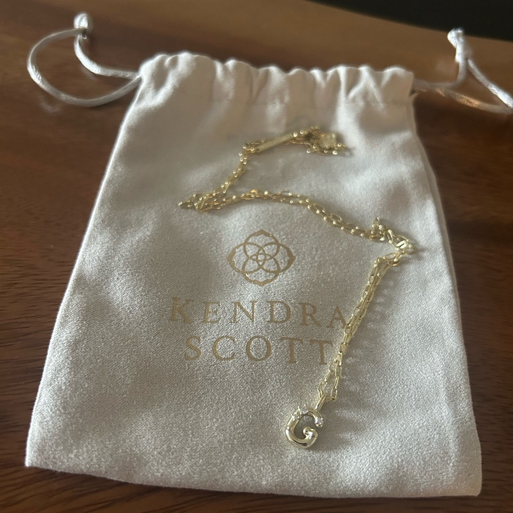 Kendra Scott Crystal Letter G Gold Short Pendant Necklace